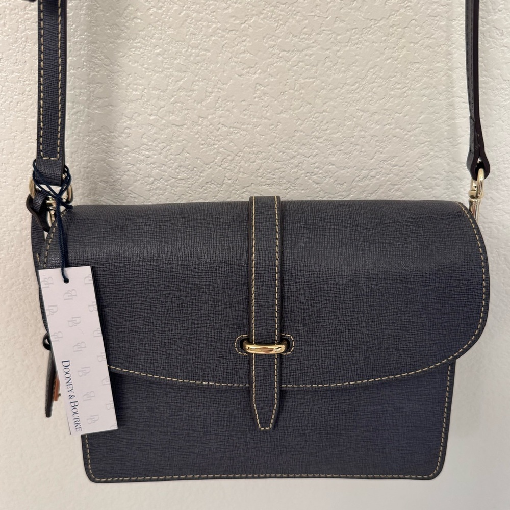 BNWT Dooney & Bourke Saffiano Flap Crossbody
